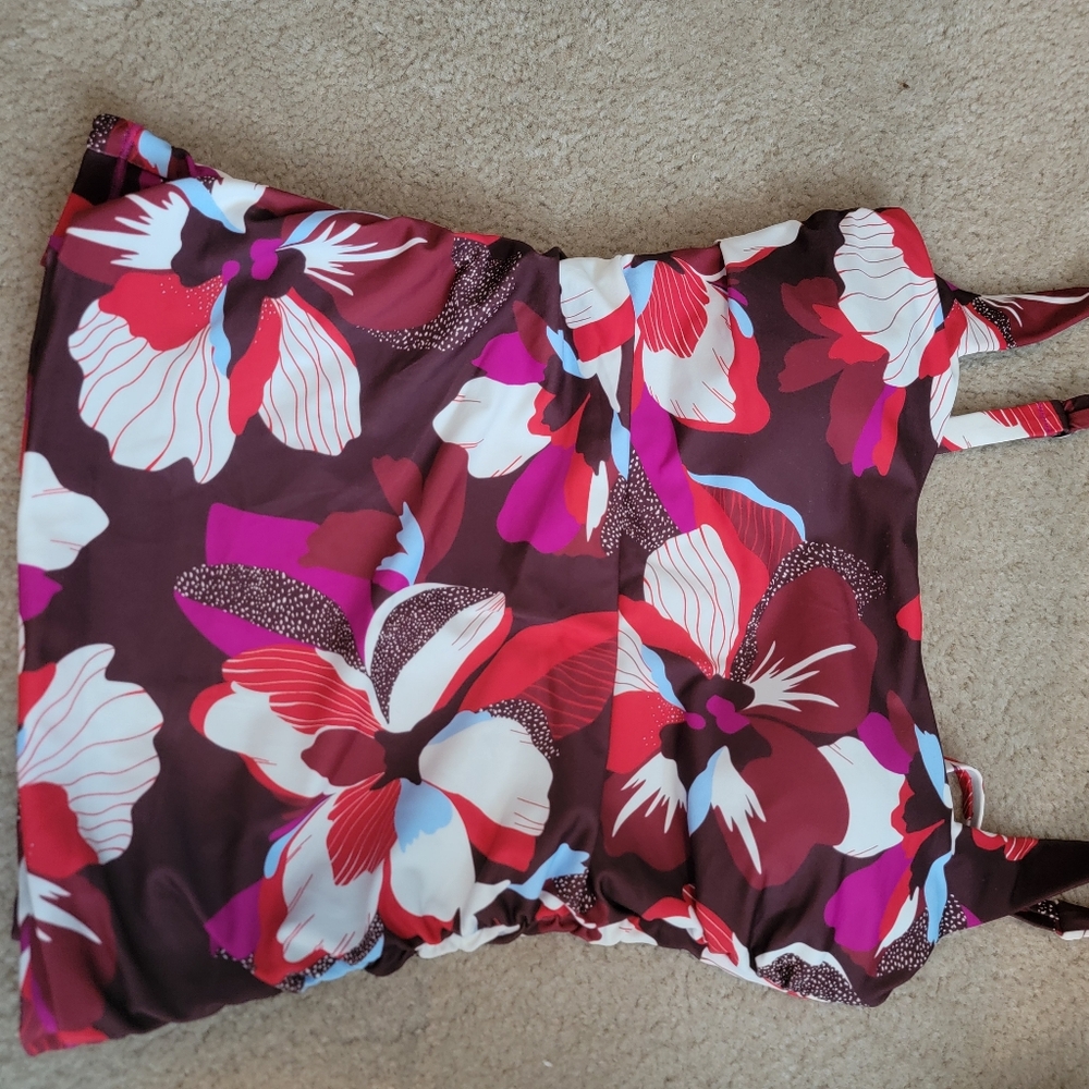 NWOT Athleta Tankini Top